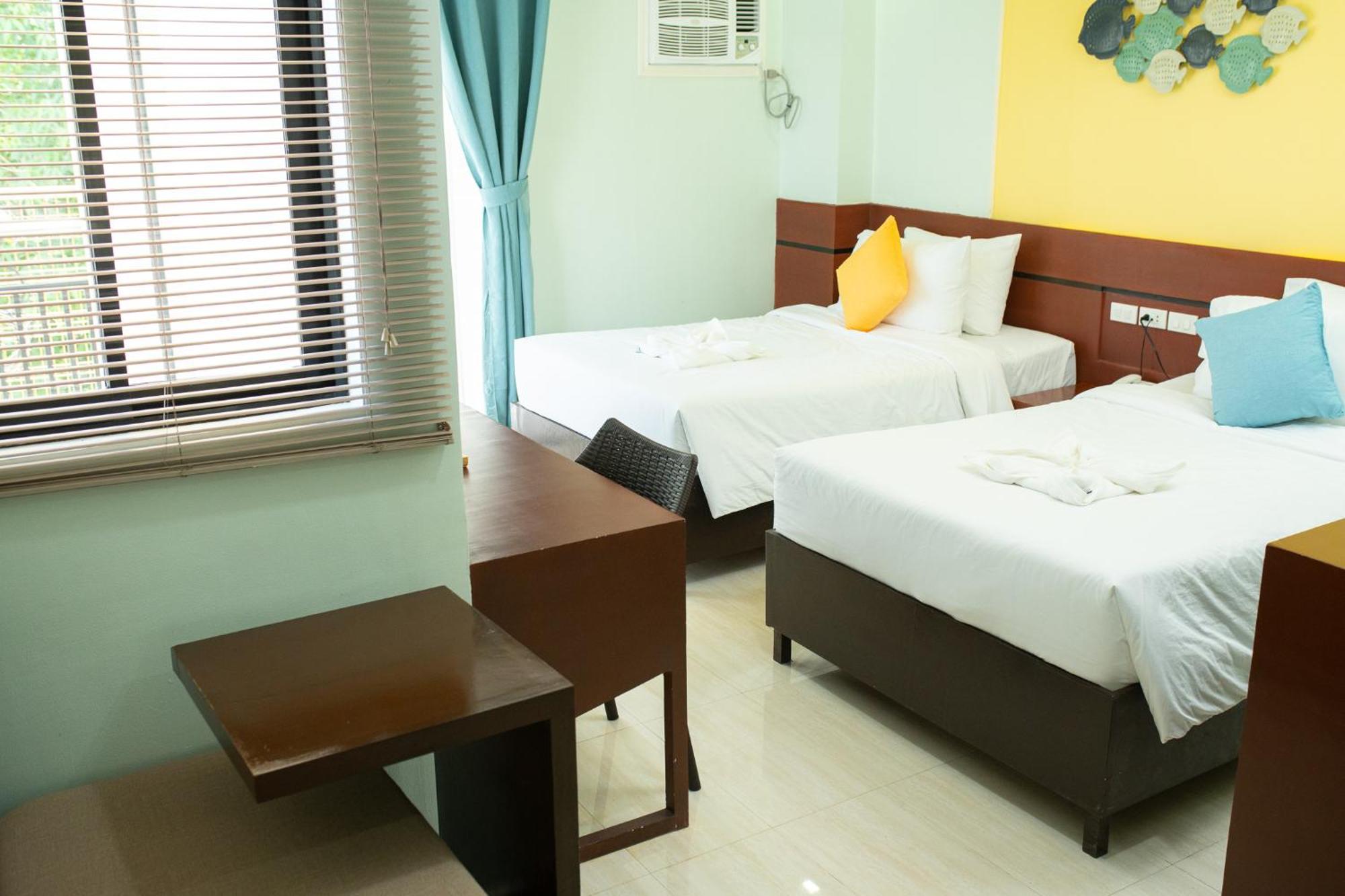 Bloom Boracay Hotel Balabag  Exterior photo